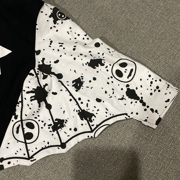 Black and White Halloween outfit Hand Some LITTLE MONSTER 80/12 months Bat - Picture 6 of 12